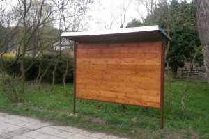 Oprava obecní nástěnky